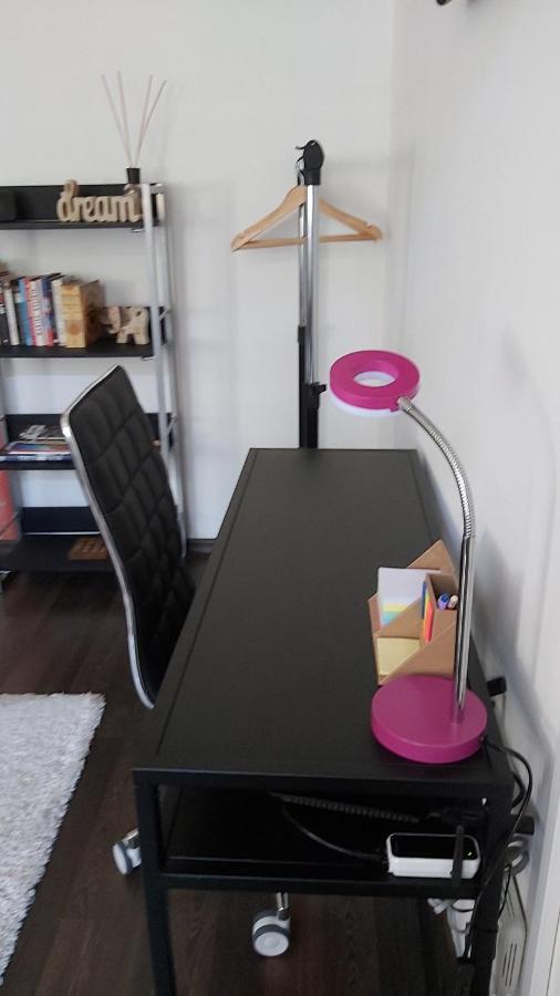 City Center Minimalist Apartment Oradea Zewnętrze zdjęcie